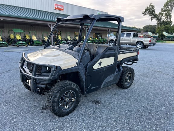 2023 John Deere XUV 835M Equipment Image0