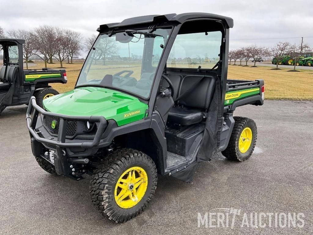 Main image John Deere XUV 835M