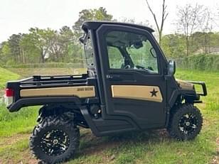 Main image John Deere XUV 835M Honor Edition 4