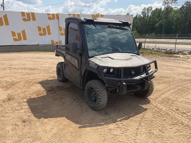 Image of John Deere XUV 835M equipment image 2