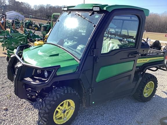 Image of John Deere XUV 835R Primary image