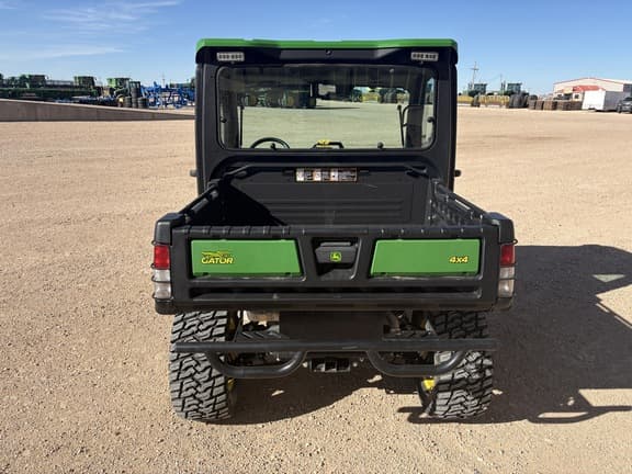 Image of John Deere XUV 835R equipment image 3