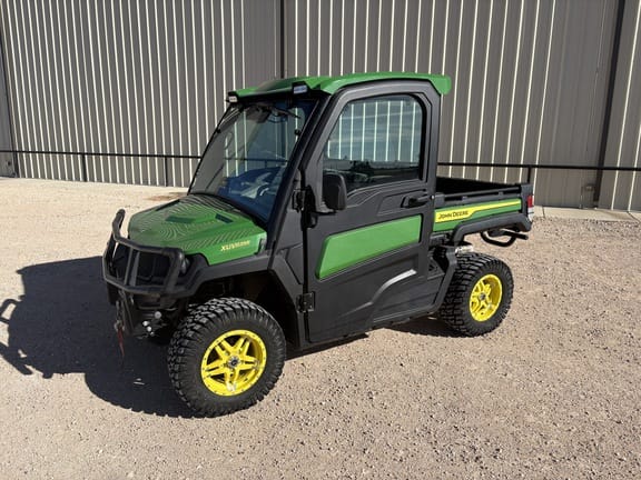 2023 John Deere XUV 835R Equipment Image0