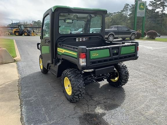 Image of John Deere XUV 835R equipment image 3