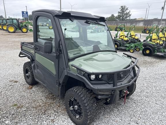 Image of John Deere XUV 835R equipment image 2