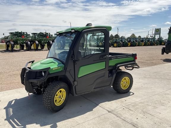 Image of John Deere XUV 835R equipment image 2