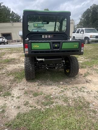 Image of John Deere XUV 835R equipment image 2