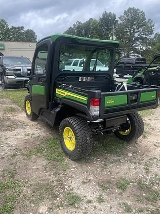 Image of John Deere XUV 835R equipment image 4