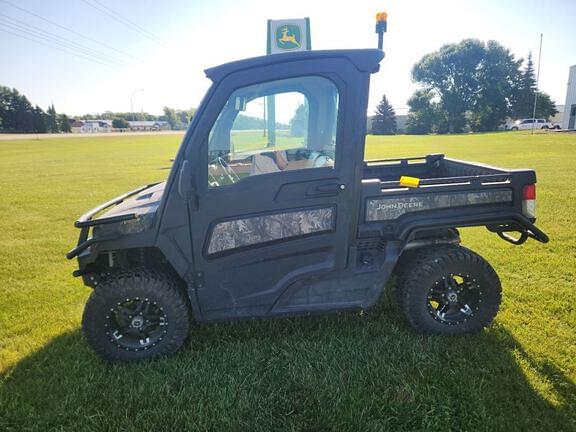 Image of John Deere XUV 835R equipment image 1