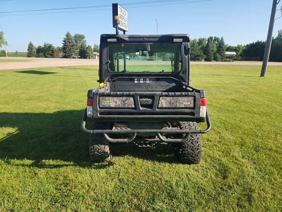 Image of John Deere XUV 835R equipment image 3