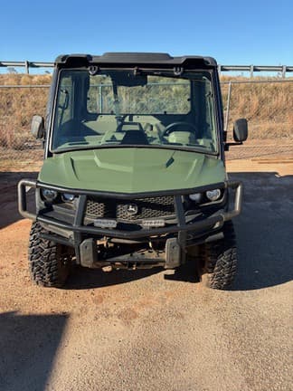 Image of John Deere XUV 835R equipment image 2