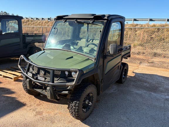 Image of John Deere XUV 835R Primary image