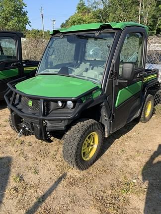 Image of John Deere XUV 835R equipment image 1