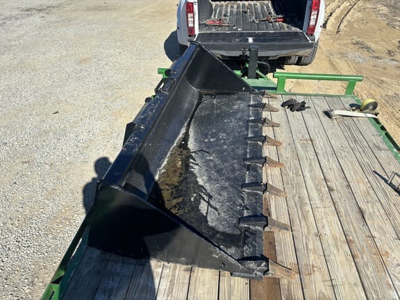 Main image John Deere Worksite Pro T84