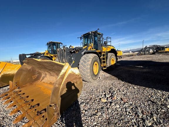 Image of John Deere 844P Primary image