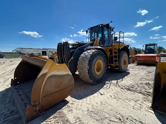 Image of John Deere 844P Primary image