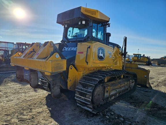 Image of John Deere 850L XLT equipment image 2