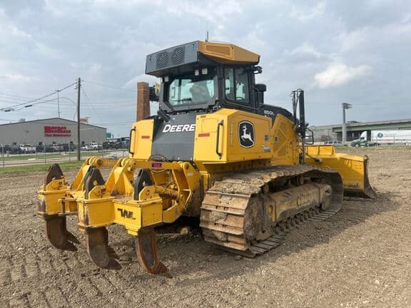 Image of John Deere 850L equipment image 4