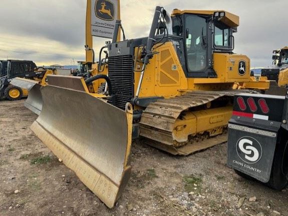 2023 John Deere 850L Equipment Image0