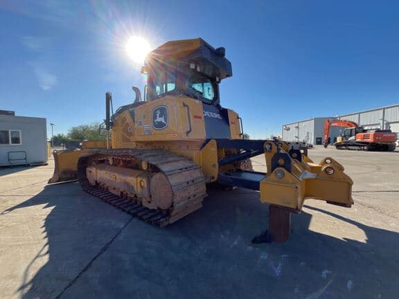 Image of John Deere 850L equipment image 2