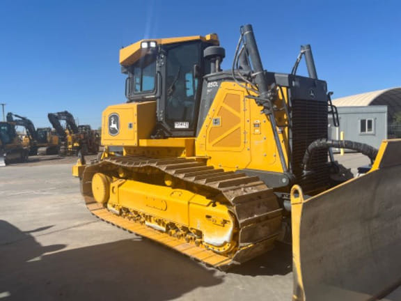 2023 John Deere 850L Equipment Image0