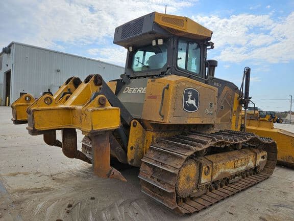 Image of John Deere 850L WLT equipment image 3