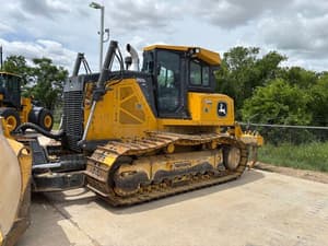 2023 John Deere 850L WLT Image