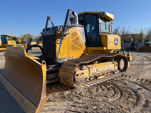 Image of John Deere 850L WLT Primary image