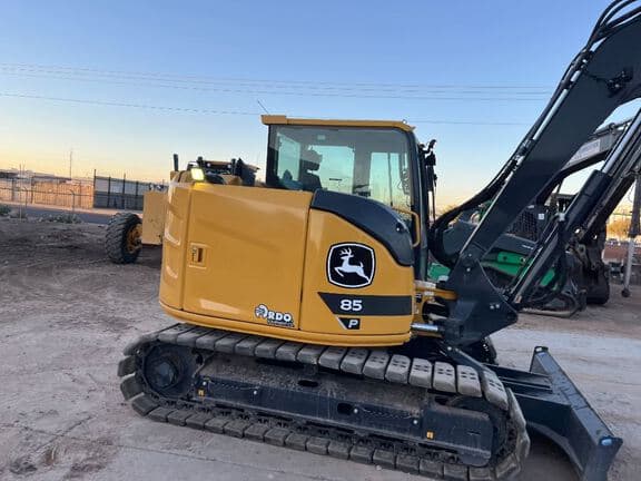 Image of John Deere 85P equipment image 4