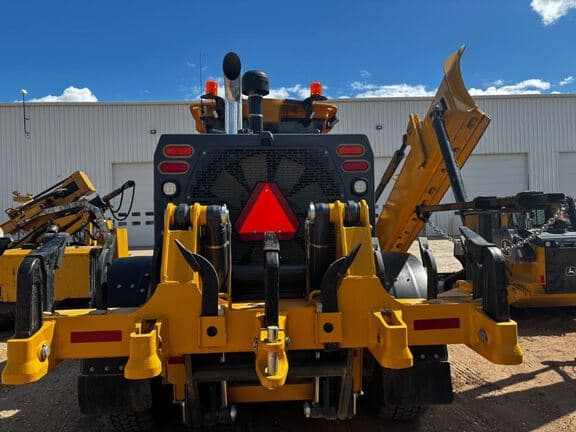Image of John Deere 872G equipment image 2