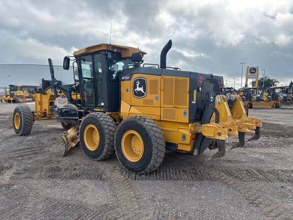 Image of John Deere 872G equipment image 2