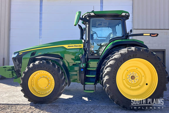Main image John Deere 8R 230