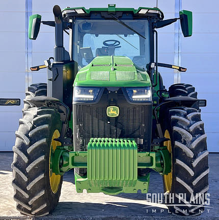 Image of John Deere 8R 230 equipment image 2