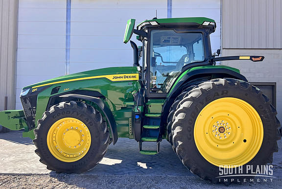 Image of John Deere 8R 230 Primary image