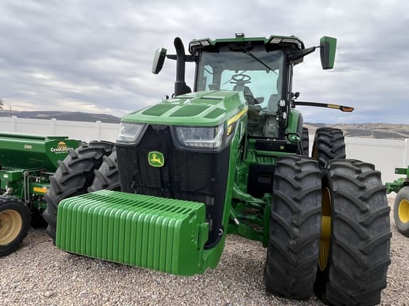 Image of John Deere 8R 230 Primary image