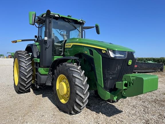 Image of John Deere 8R 230 Primary image