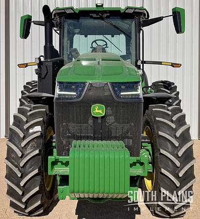 Image of John Deere 8R 230 equipment image 2