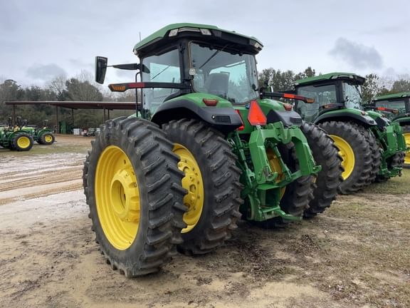 2023 John Deere 8R 230 Equipment Image0