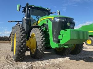 2023 John Deere 8R 230 Image