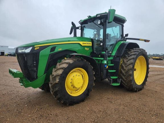 Main image John Deere 8R 230