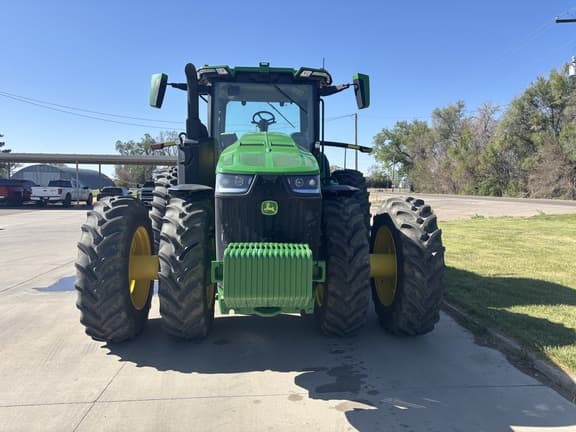 Image of John Deere 8R 230 equipment image 1
