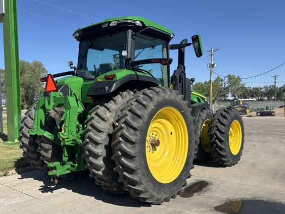 Image of John Deere 8R 230 equipment image 3