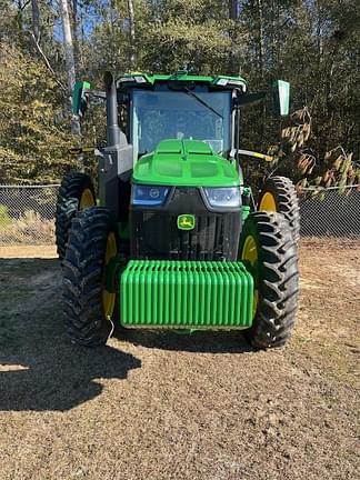 Image of John Deere 8R 230 equipment image 3
