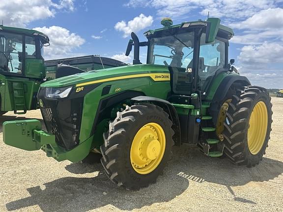 Image of John Deere 8R 230 Primary image