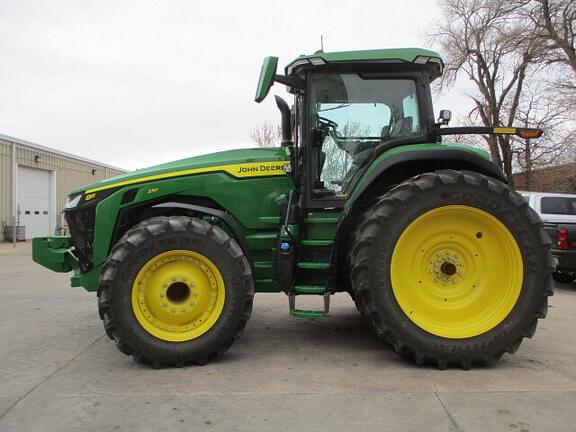 Image of John Deere 8R 230 Primary image