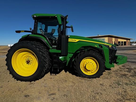 Image of John Deere 8R 230 Primary image