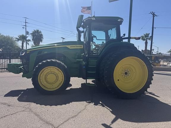 Image of John Deere 8R 230 equipment image 1
