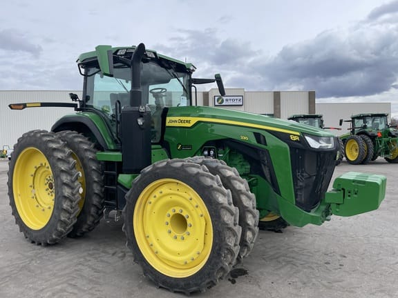 2022 John Deere 8R 230 Equipment Image0