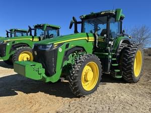 2023 John Deere 8R 230 Image