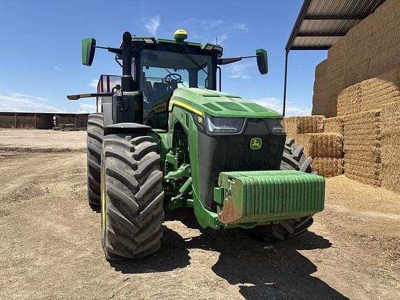 Image of John Deere 8R 230 equipment image 1